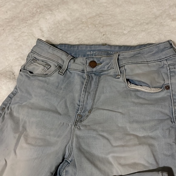 Old Navy Rockstar Skinny Jeans - Picture 2 of 4